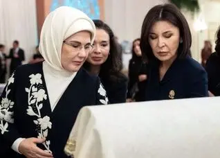 امینه اردوغان در کاخ ریاست جمهوری «شوی لباس» راه انداخت | عکس