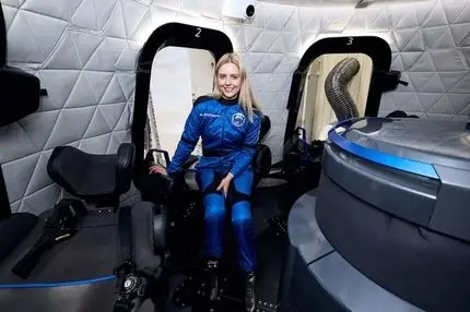 برای اولین بار در تاریخ | زن ویلچرنشین به فضا رفت