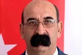 سبیل جنجالی سیاستمداری که برایش رای آورد