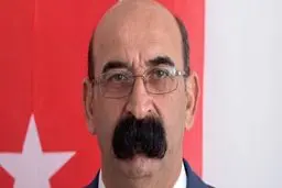 سبیل جنجالی سیاستمداری که برایش رای آورد