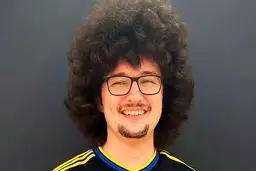 منچستر امشب ببرد این هوادار بعد از ۴۹۰ روز موهایش را می‌زند