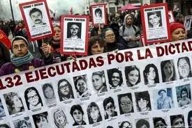 بازگشت به دوران دیکتاتور | وکلای پینوشه وزیر شدند!