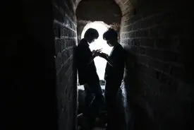 کار نکن و دراز بکش | هشدار سازمان اطلاعات چین درباره فرهنگ تازه جوانان