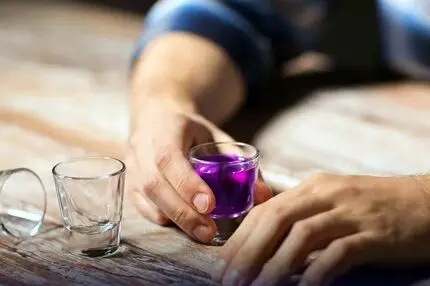 لین چیست؟ مخدر بنفشی که محبوب نوجوانان و جوانان ایرانی شده است 