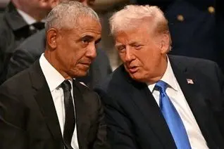 لحظه‌ای که دونالد ترامپ، اوباما را به گریه انداخت 