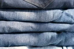  چند لیتر آب توی شلوار جین شما پنهان شده؟ 