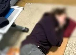 بیمار سرطانی که هشت ساعت منتظر برانکارد بود درگذشت