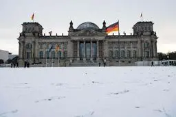 کارمند سفارت روسیه اخراج شد | پای یک زن در میان است