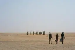 اتوبوس خراب شد، پنجاه نفر از تشنگی مُردند!