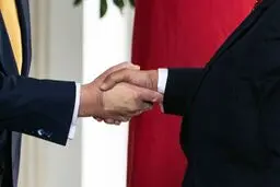 سلامت ترامپ زیر ذره‌بین؛ او قطعا بیمار است و پنهان‌کار