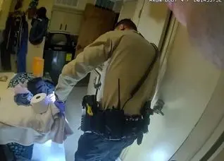 سرباز نیروی دریایی همسرش را کُشت و در فریزر گذاشت!