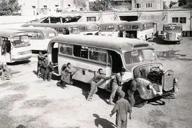 پخش موسیقی در اتوبوس مسافری ممنوع شد | عکس