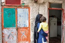 فقر فقط سفره را کوچک نمی‌کند  | رابطه معنادار تورم و فقر با نرخ سرقت، قتل و خودکشی  
