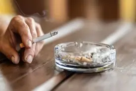 پژوهش تازه جنجالی | سیگاری‌ها کمتر به پارکینسون مبتلا می‌شوند