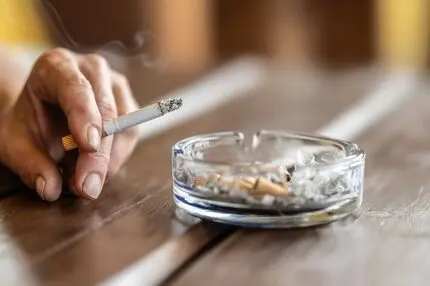 پژوهش تازه جنجالی | سیگاری‌ها کمتر به پارکینسون مبتلا می‌شوند